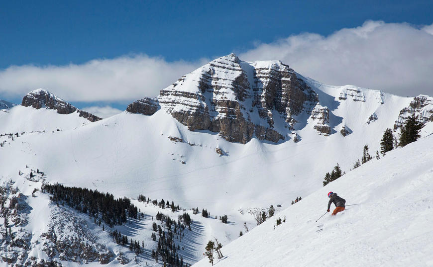 Skiing, Winter Experiences at Amangani, Wyoming USA