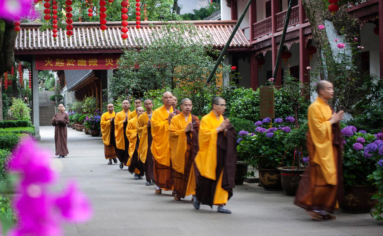 Amanfayun, China - Monks