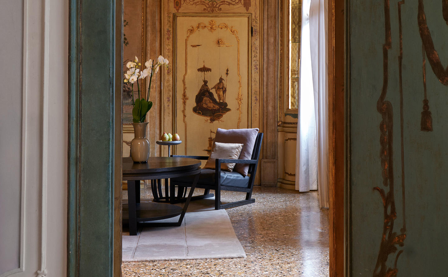 Living Area, Alcova Tiepolo Suite - Aman Venice, Italy