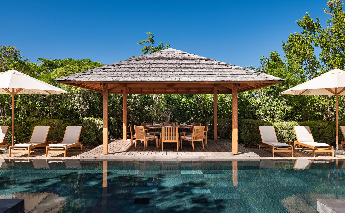 Dining Sala, Four-Bedroom Beach Path Tranquility Villa - Amanyara, Turks & Caicos