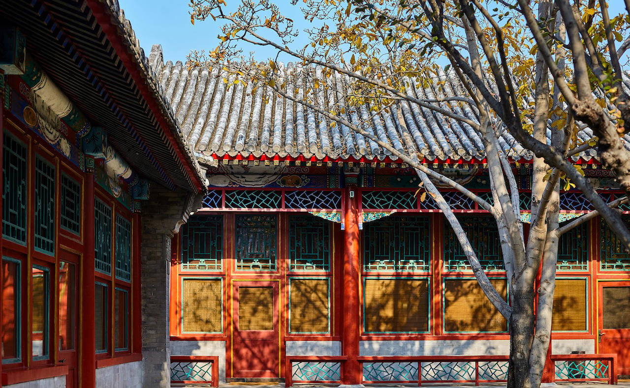 aman-summer-palace-china-imperial-suite-courtyard.jpg