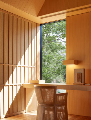 Amanemu villa desk area