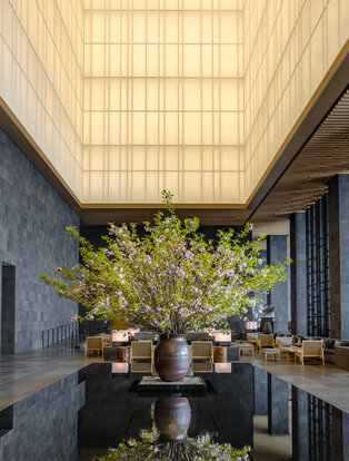 Aman Tokyo lobby spring