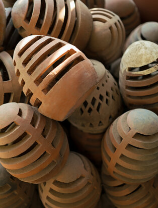 Amanjiwo, local pottery, experience