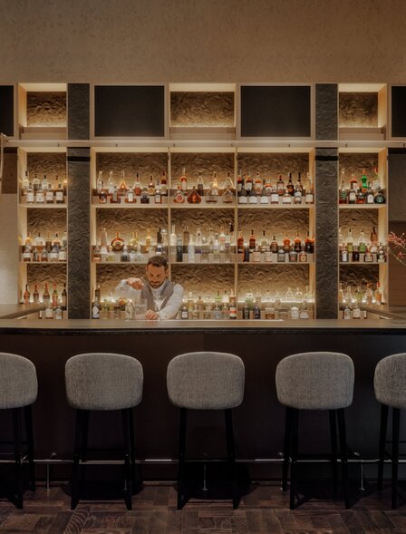 Aman Rosa Alpina, Italy -  F&amp;B, Bar