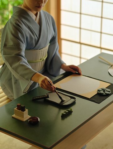 aman-kyoto-calligraphy