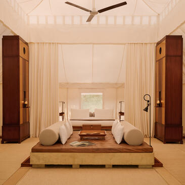 Aman-I-Khas- India, Tents