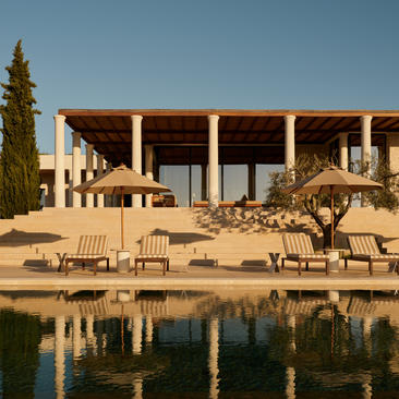 Villa con piscina e terrazza vista mare presso il resort Amanzoe.