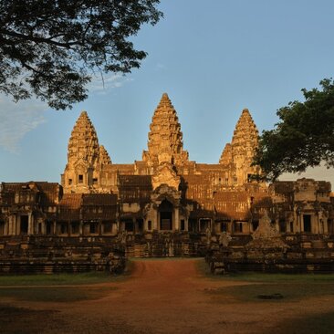 Amansara, Cambodia – Experience, Sunrise Temple Tour, Angkor Wat, Private Gate