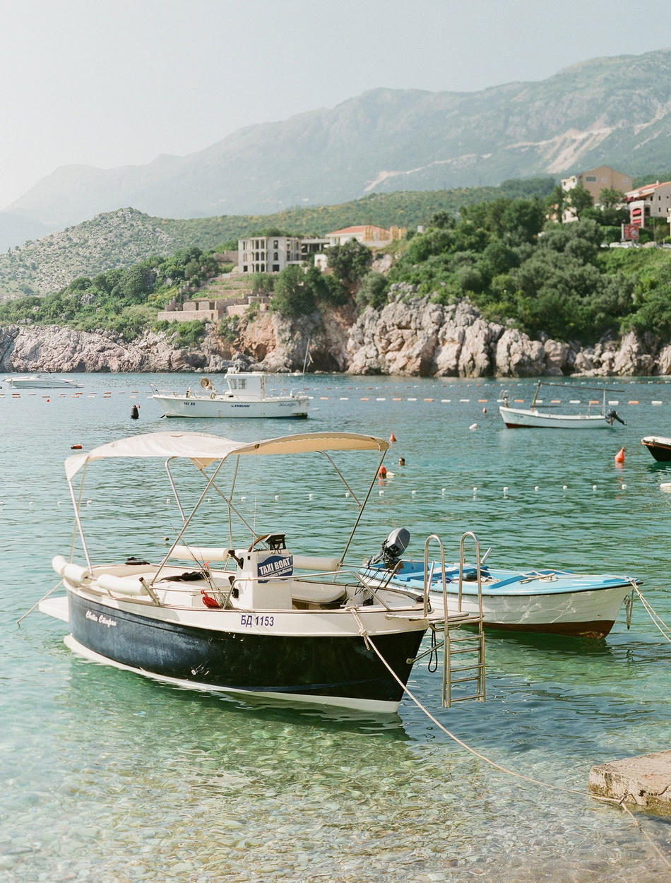 Aman Sveti Stefan, Beach, Boats