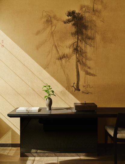 Chambre Junior Suite avec bureau noir et décoration minimaliste à Aman New York