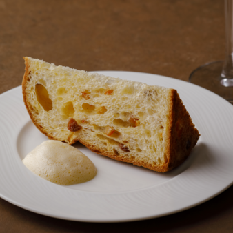 aman_tokyo_dining_arva_panettone_sq
