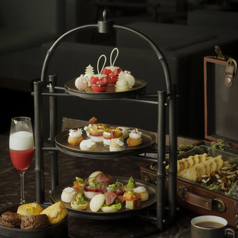 aman_tokyo_lounge_festive_afternoon_tea_sq